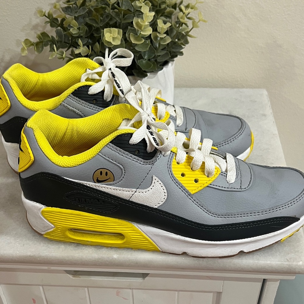 Nike Air Max 90 Gray and Yellow with Smiley Detail